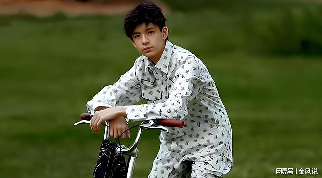 曹颖的儿子、董洁的儿子、孙俪的儿子，你觉得谁的颜值更胜一筹？（组图） - 15