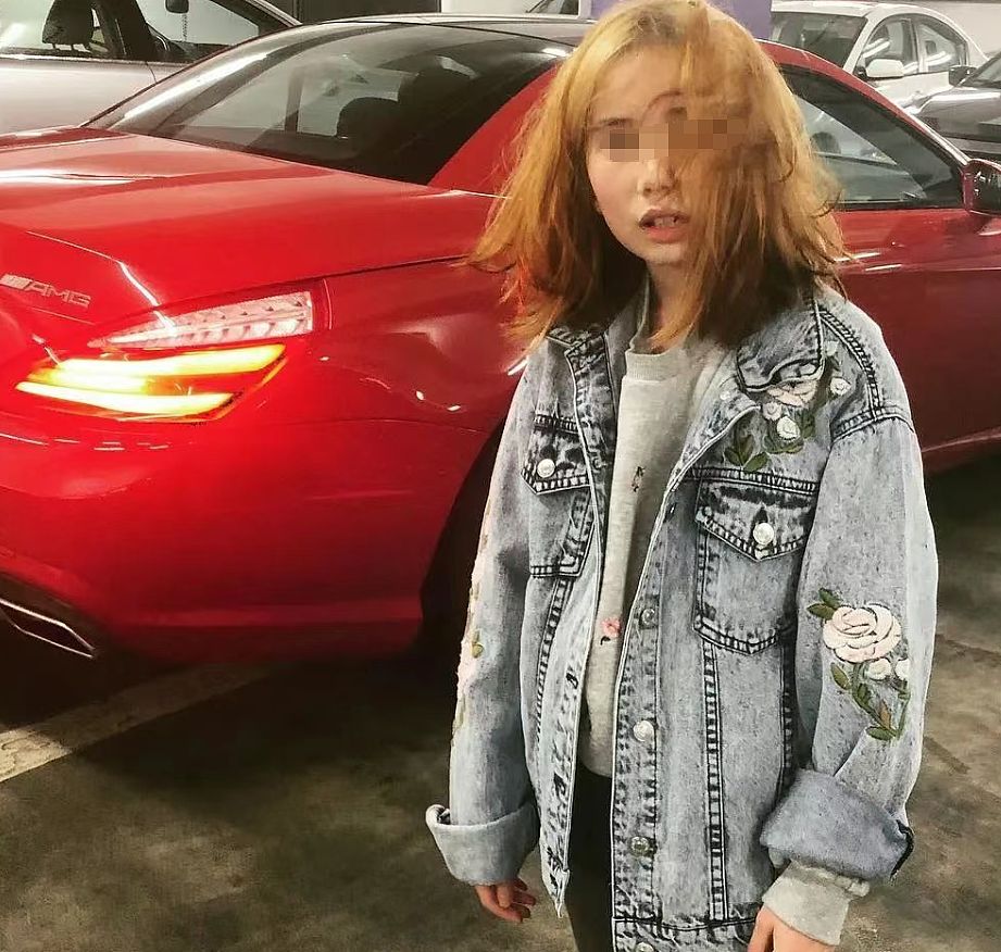 女生希望快点成年好当擦边博主?发第一条视频赚100万却没人眼红...(组图) - 7