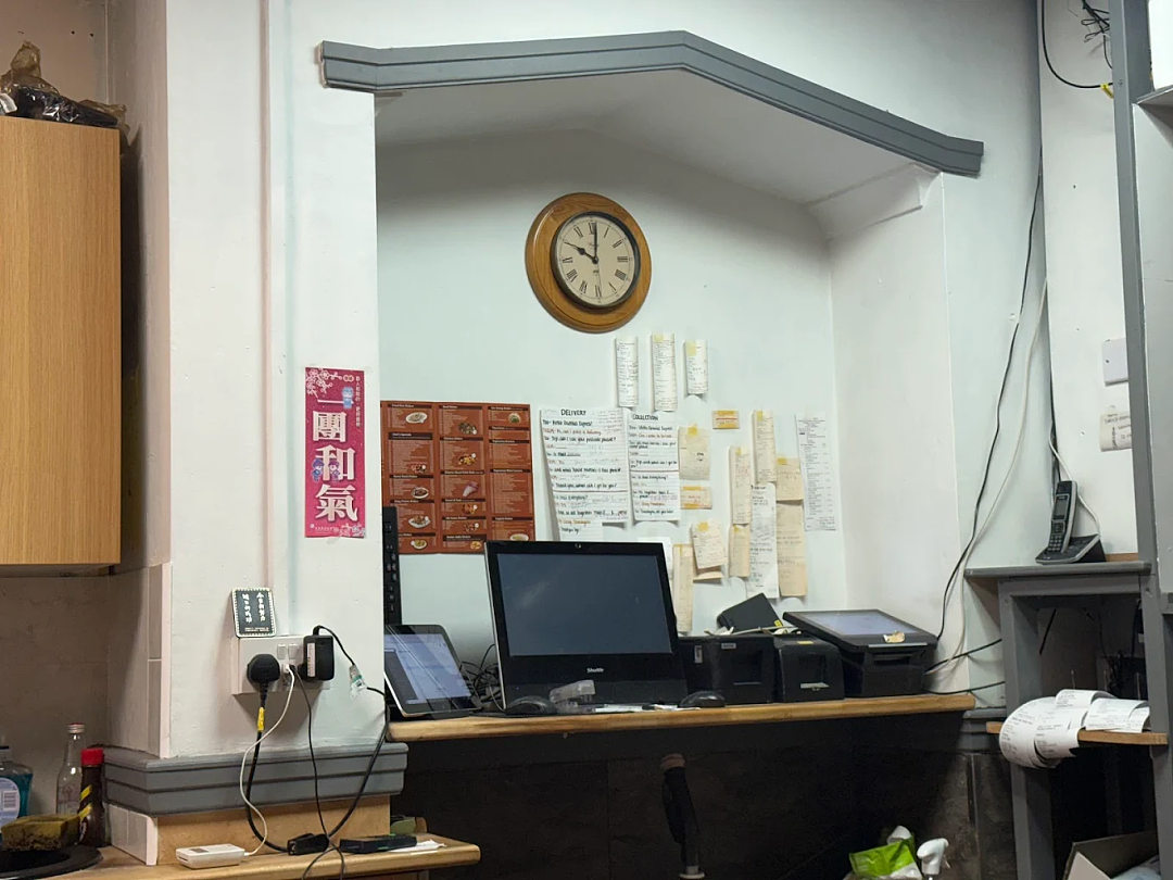 笑死!中国大妈英国开饭店妙语连珠怒怼差评顾客!网友:向洋人发射嘴皮子电炮哈哈哈(组图) - 3