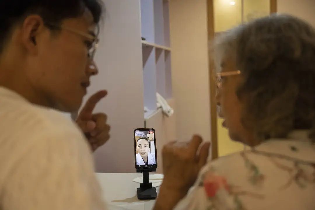 凌晨三点，那些在互联网上看病的人（组图） - 12