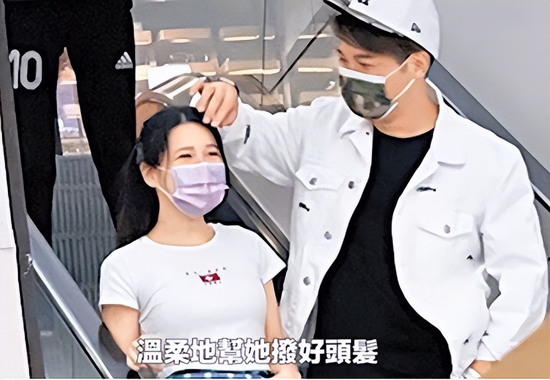 TVB男星吐槽内地医生看病敷衍,引发全网集体声讨,曾恋百亿千金(组图) - 9