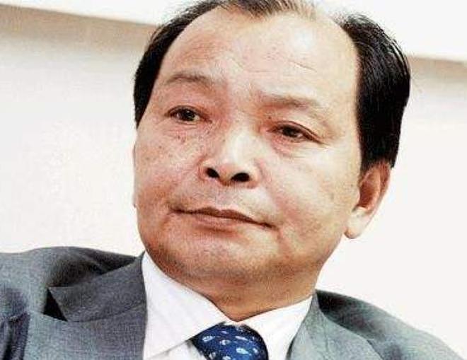 中国稀土太子爷的奢靡生活：90万一顿饭，父子俩挥霍上百亿资产（组图） - 1