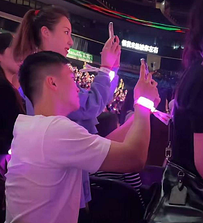 宣布取消订婚!豪门千金甩软饭男友,清空社交媒体恢复单身(组图) - 3