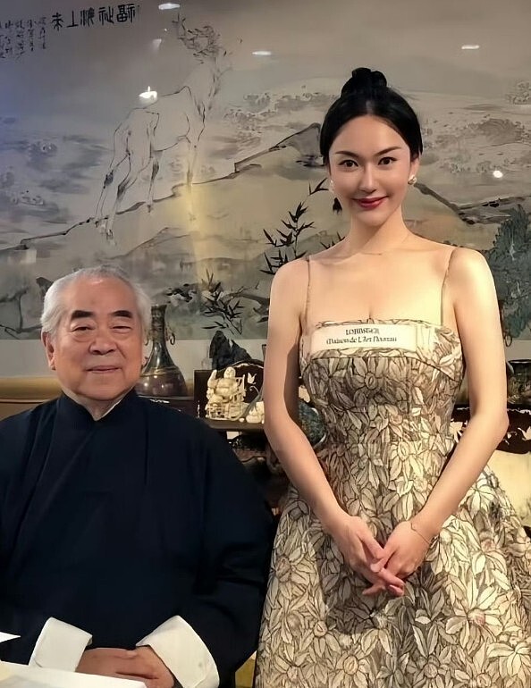 87岁范曾被曝失联!疑遭37岁娇妻徐萌做局,女儿发声透露更多细节(组图) - 2