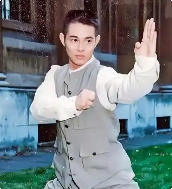 62岁李连杰手术成功,真实病情引关注,曾和利智交代后事一切从简(组图) - 20
