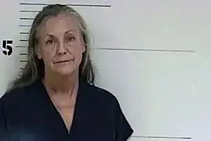 世界女首富太任性！万亿家族独生女不上班结婚生娃，壕建艺术馆+免学费医学院，烧钱全凭当天心情（组图） - 11