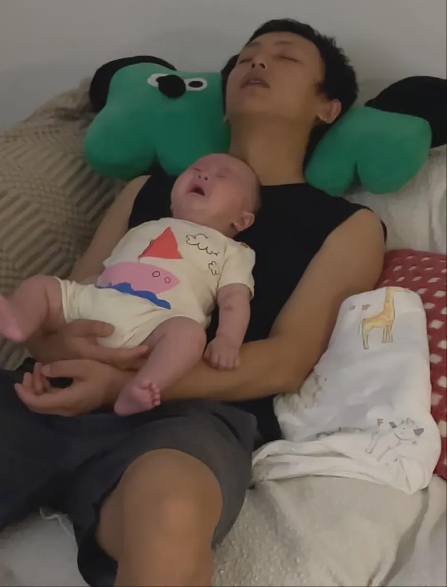 妻子上班丈夫带娃，一个摩梭家庭的育儿实践（组图） - 2