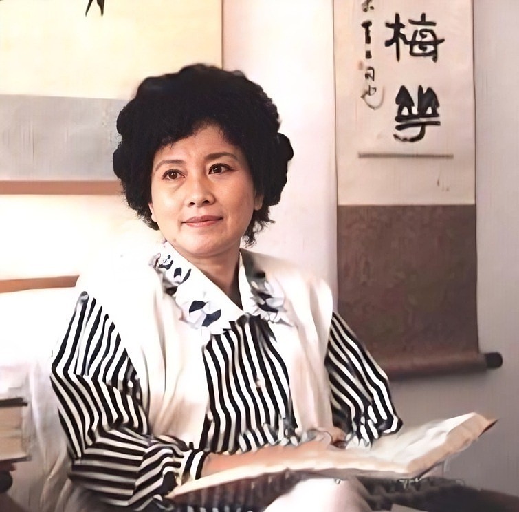 87岁范曾被曝失联!疑遭37岁娇妻徐萌做局,女儿发声透露更多细节(组图) - 14