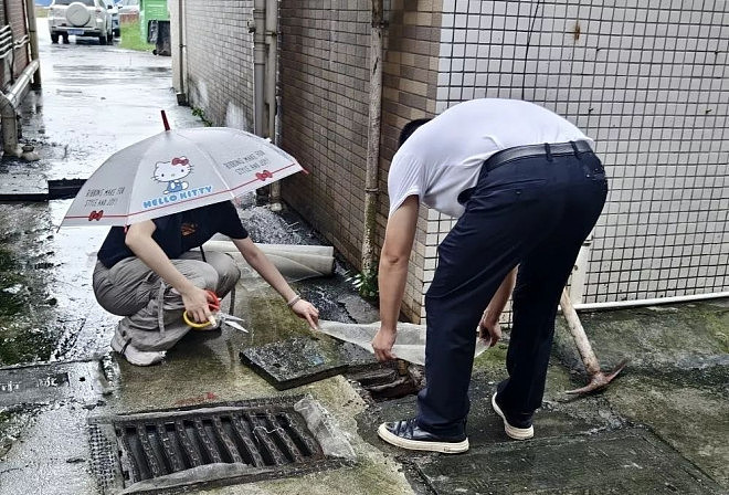 事情如果属实，那已经不是“讽刺”的问题了（组图） - 1