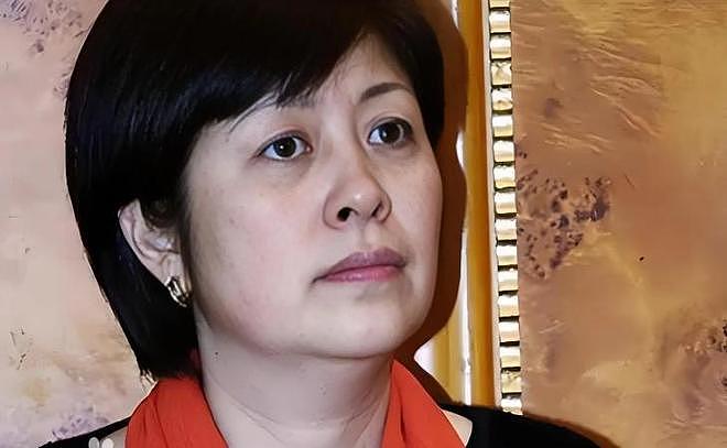 “野模”孙怡人设崩塌!吃相难看,知三当三,难怪王京花看不上她(组图) - 8