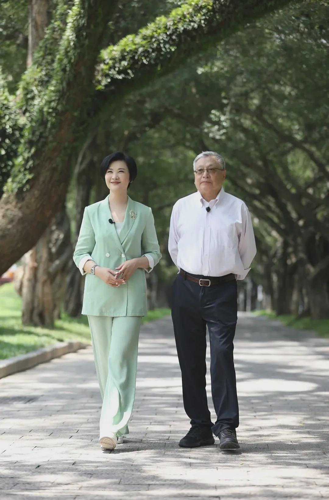 70岁顶流数学家张益唐回国:曾在快餐厅当会计,58岁“封神”,如今拒绝当“落叶”(组图) - 3