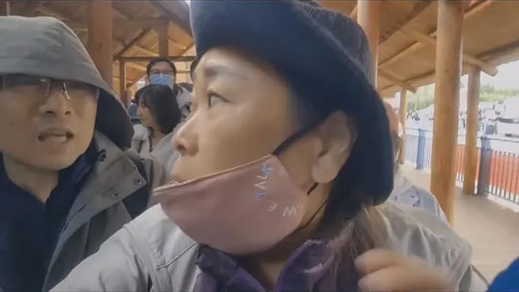 在中国旅游被暴力推挤，女演员亲历文化道德冲击（图） - 1