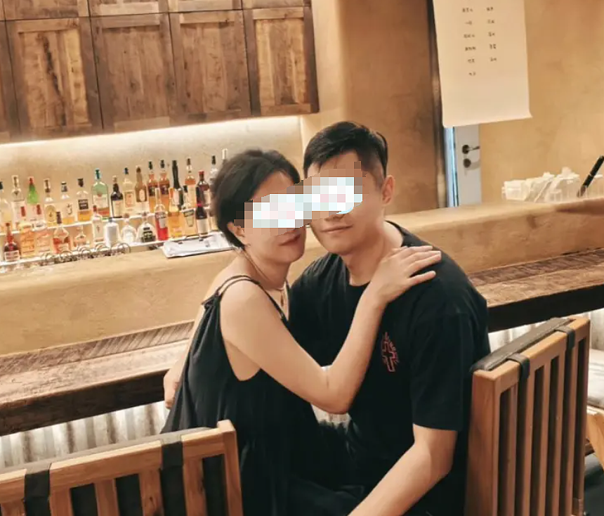 女生49页PPT举报男友脚踏十条船！看到男主职业我直呼怪不得10个（组图） - 12