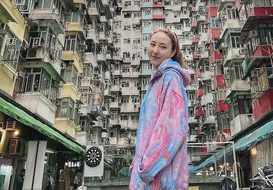 宣布取消订婚!豪门千金甩软饭男友,清空社交媒体恢复单身(组图) - 26
