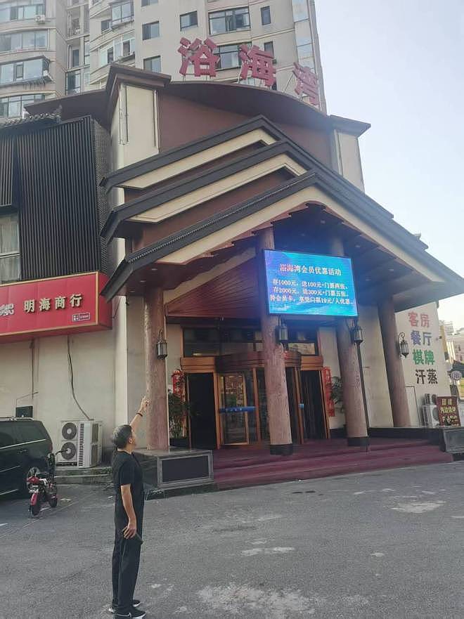 市民买房15年后遭撤证：售前已被抵押，提行政诉讼索赔（组图） - 1