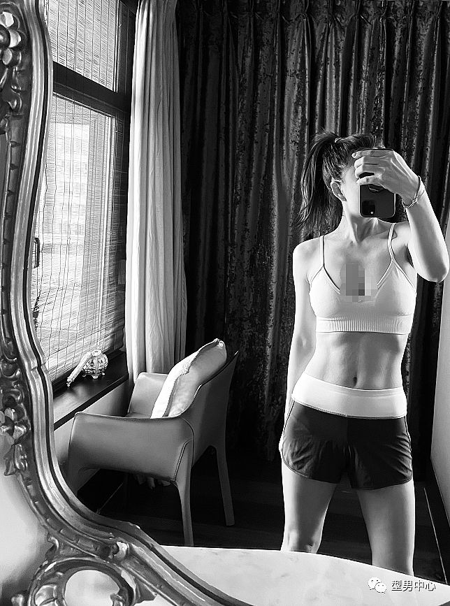 【美女】45岁殷桃,身材有多辣?网友直呼:不愧是梦中情桃(组图) - 2