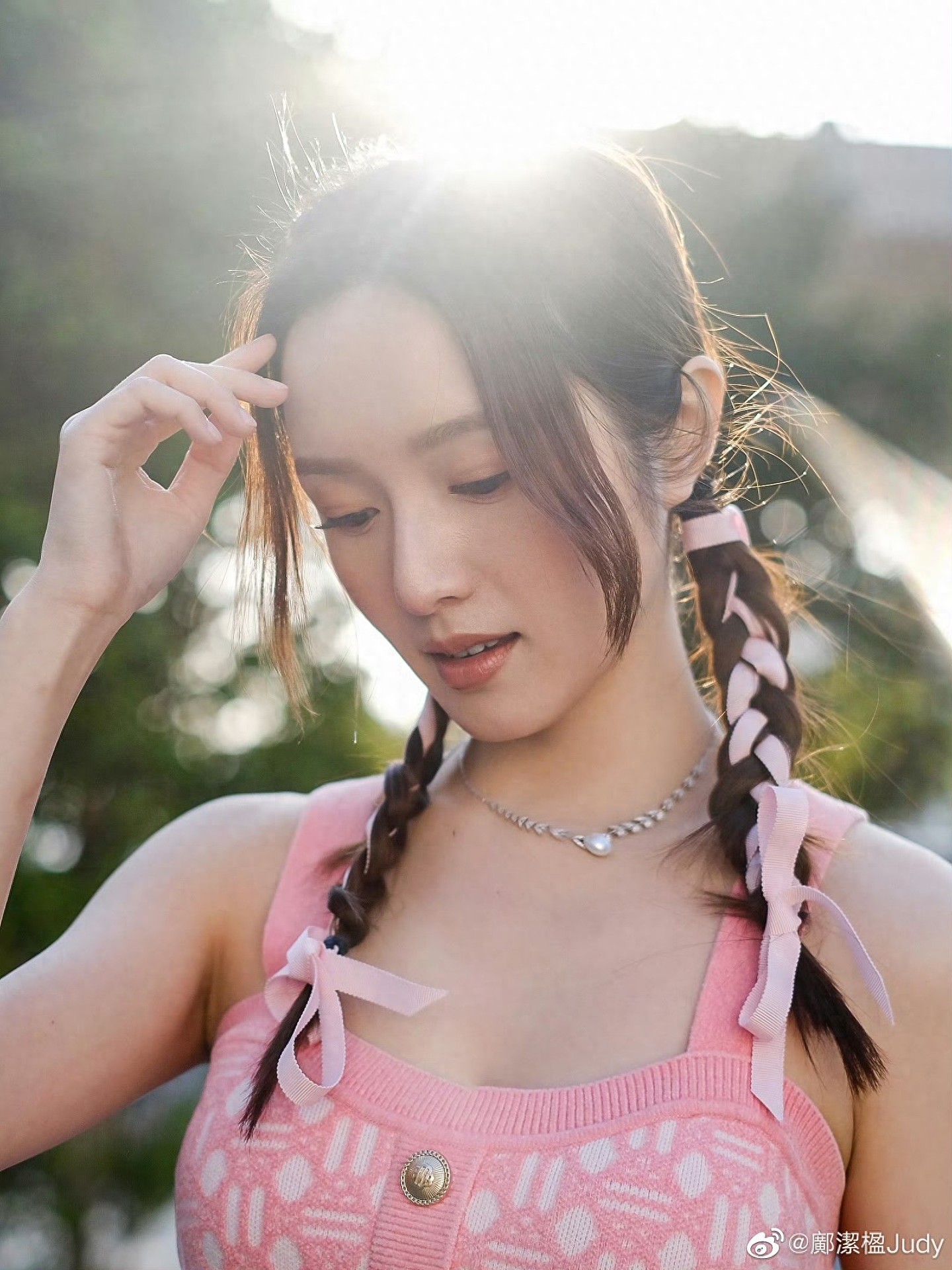 TVB仙气女神晒度假美照！海边穿比基尼荡秋千，自曝想做女主角（组图） - 1