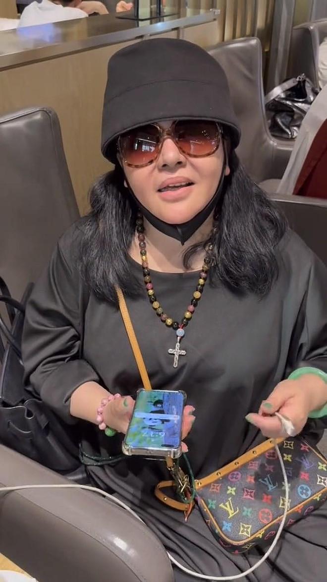 台湾歌手千百惠突然去世,经纪人透露死因,最后露面晒大陆身份证(组图) - 7