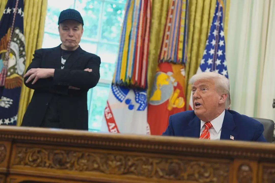 马斯克暂停组党,称力挺一人参选美国总统(组图) - 1