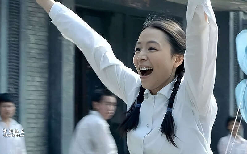 张静初毕业获赞：文艺片一姐曾因谣言跌谷底（组图） - 10