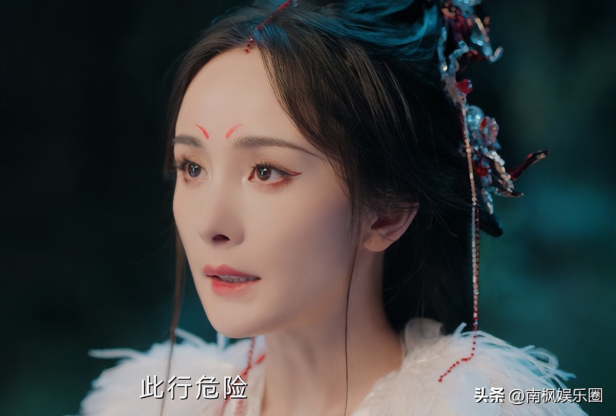 秦海璐点评杨幂在新剧中的表现，只字不提演技二字，却一针见血（组图） - 24
