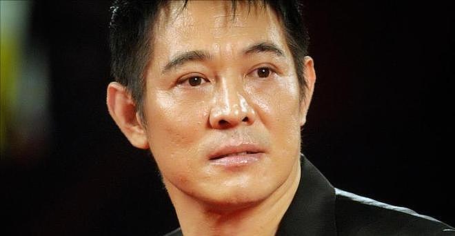 六十二岁李连杰最新动态曝光,住院面色浮肿苍白,曾表示丧事简朴(组图) - 11
