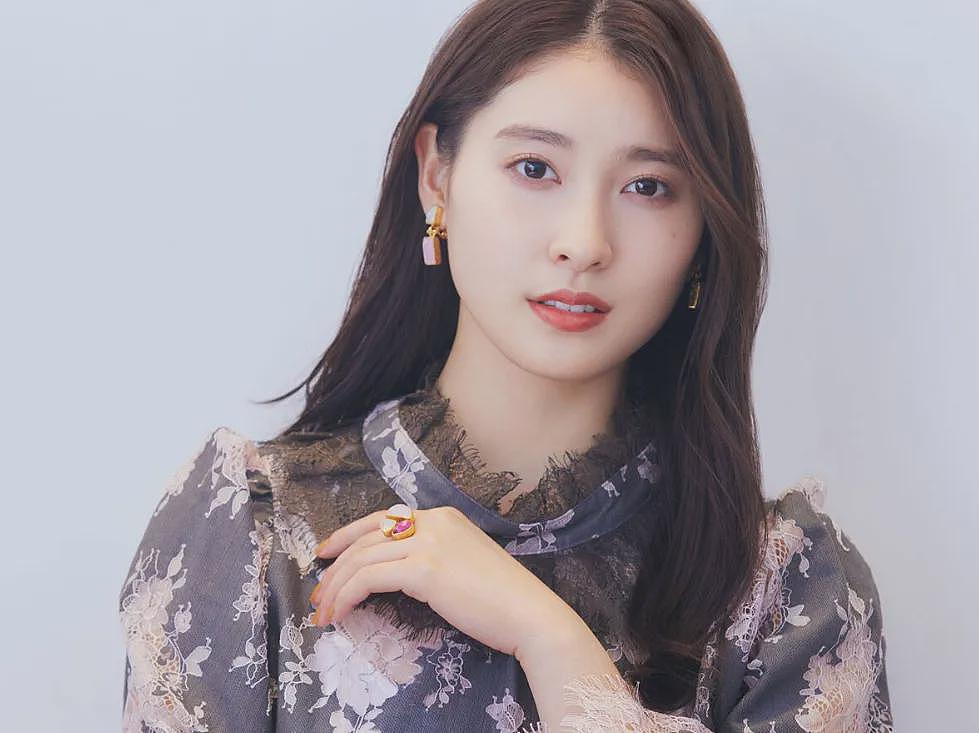 日本国民女星被曝在小号发女儿果照，纵容女儿将舔过的饮品放回超市货架！日网友怒斥：真没素质（组图） - 19