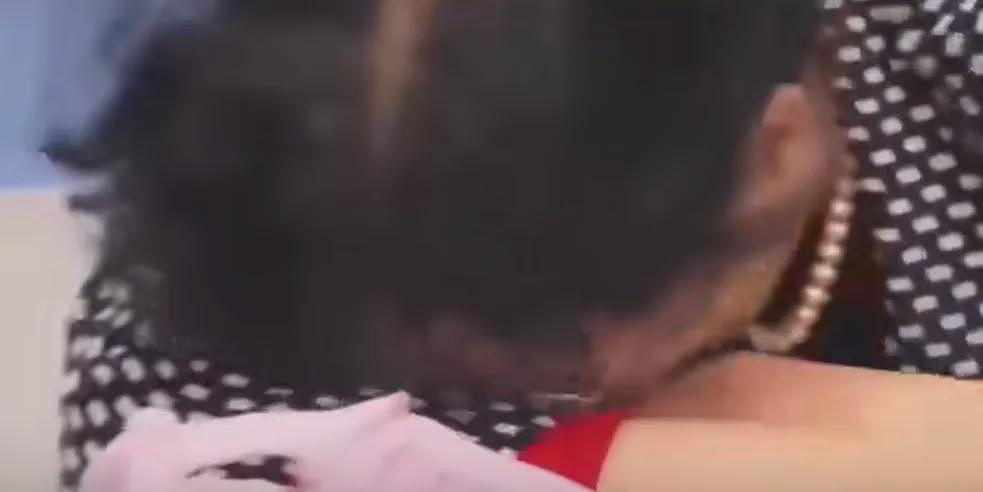 中国女子带娃大闹海关!辱骂暴打移民官致其脑震荡,法院判决引爆舆论...(组图) - 11