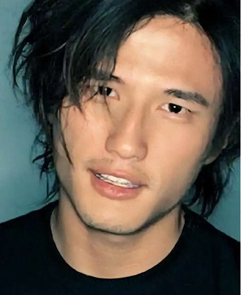 香港爱妻男星娶内地第一美胸，秀恩爱与众不同（组图） - 1