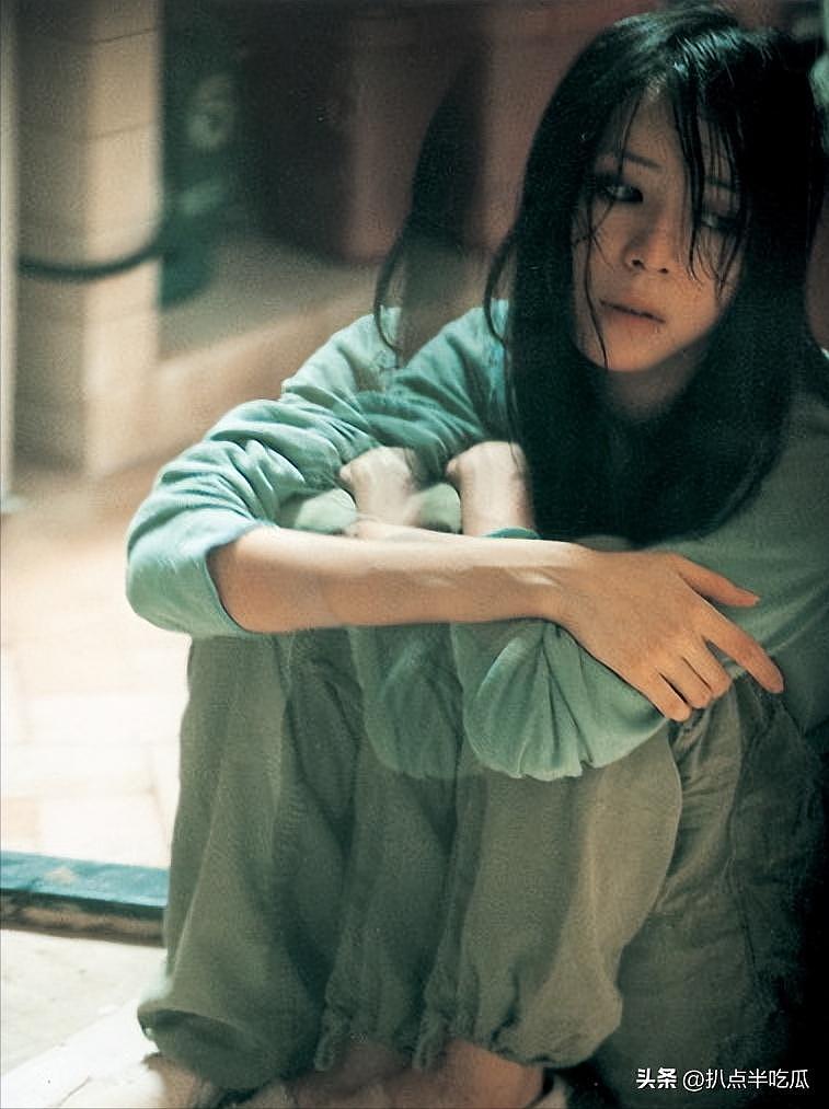 张静初毕业获赞：曾是“文艺片一姐”，却因谣言跌入谷底（组图） - 26