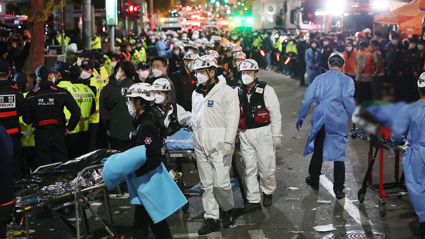 梨泰院人踩人:事故后患抑郁症!韩消防员失踪10日被发现陈尸桥底(组图) - 2