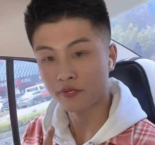 23岁男子已失联两月,最后定位在柬埔寨,家属曾收到死亡威胁短信(组图) - 1