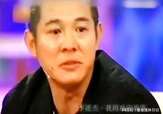 李连杰手术遭嘲讽，跨国身份惹争议，自己老父亲身份能否翻盘？（组图） - 7