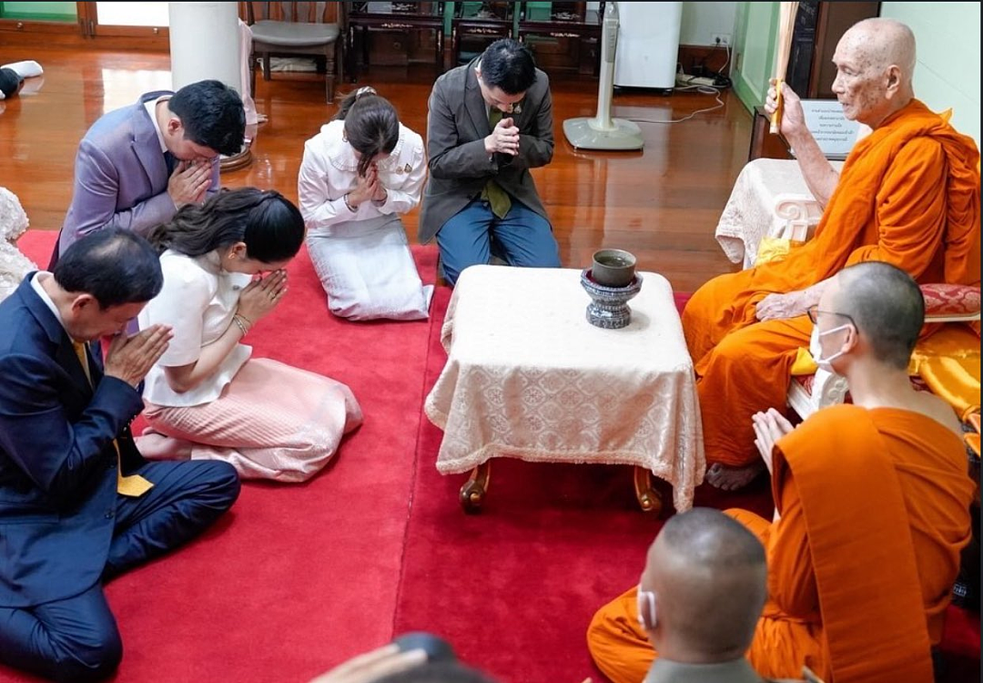 泰国佩通坦，生日当天被逼辞职？（组图） - 20