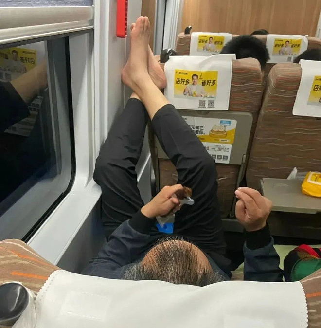 中国高铁上有些人，脸都不要了（组图） - 9