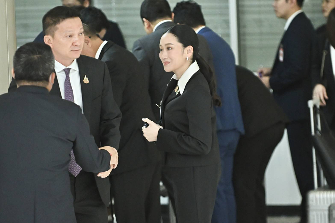 泰国佩通坦，生日当天被逼辞职？（组图） - 6