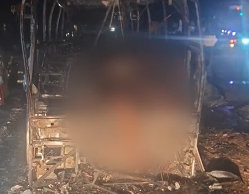 79人惨死!巴士猛撞油罐车引发爆炸,车辆瞬间被大火吞噬(视频/组图) - 4