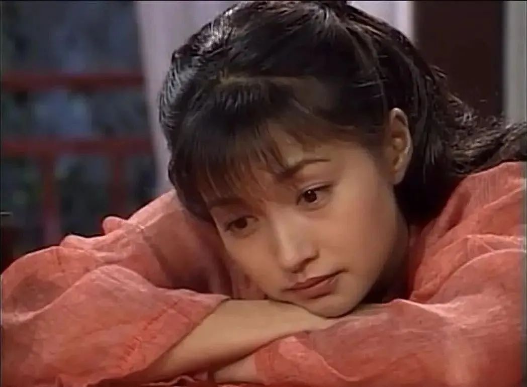 曾是最甜港姐，两次拒绝黎明示爱，事业高峰期退圈！20年后，毁容式近照曝光无人敢认：她经历了什么？（组图） - 20
