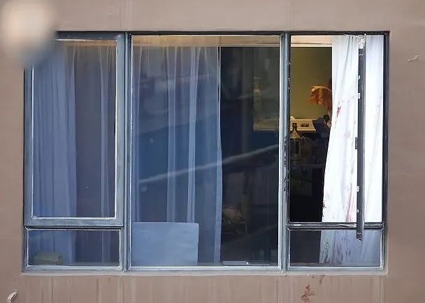 连环黑雨+奇案，香港陷入现实版“哥谭”迷雾？（组图） - 3