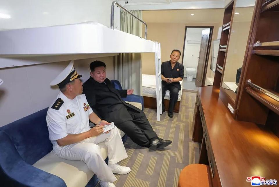 将军的海上大酒店？朝鲜驱逐舰内部首次曝光，堪比豪华总统套房（组图） - 10