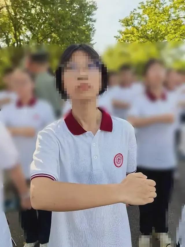 高温高强度？15岁上海女生军训期间不幸身亡，学校缺乏急救措施（组图） - 1