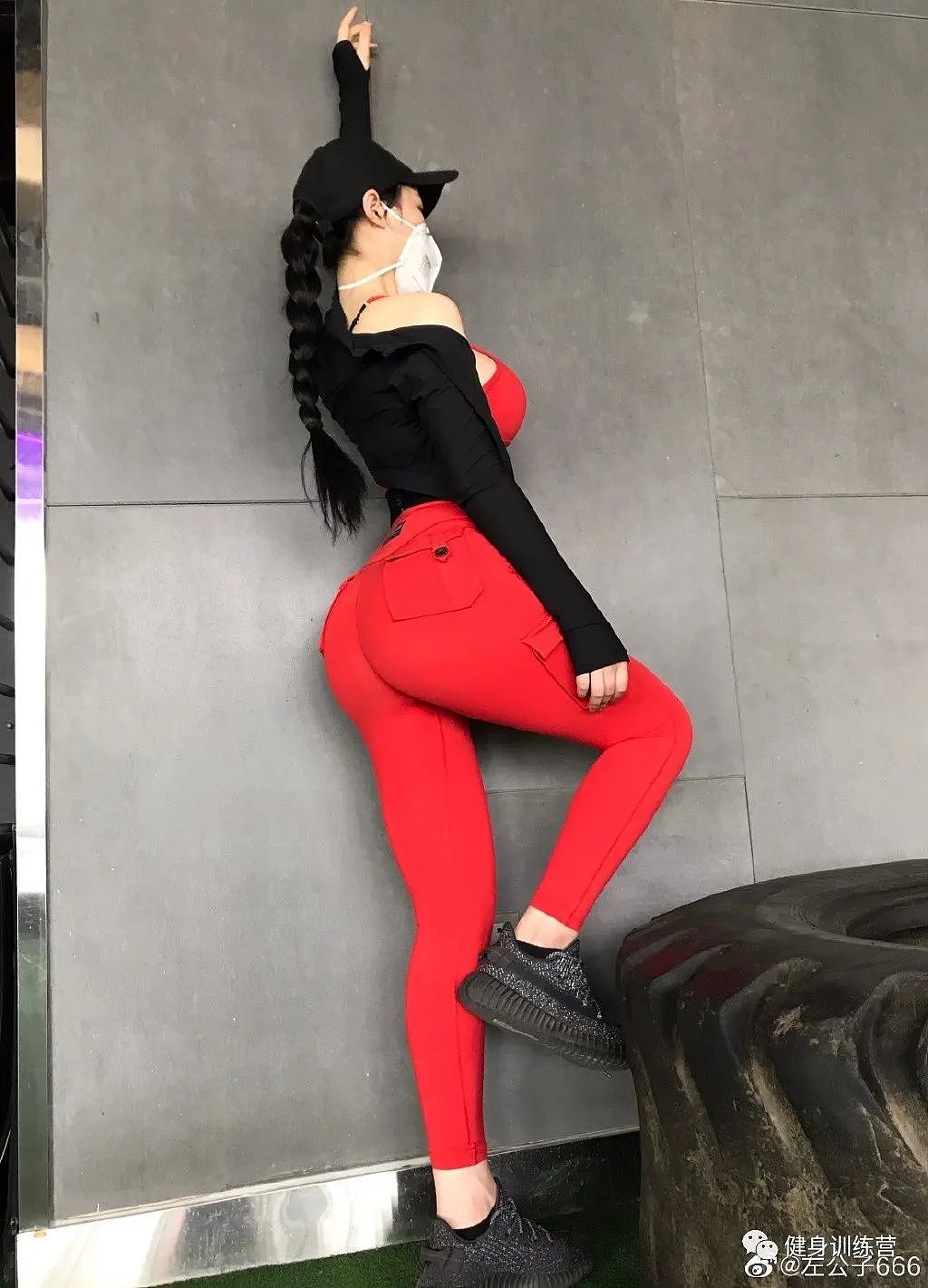 【美女】91cm的胸+97cm的臀!国产妖精身材太勾人,这次我要打码了(组图) - 10