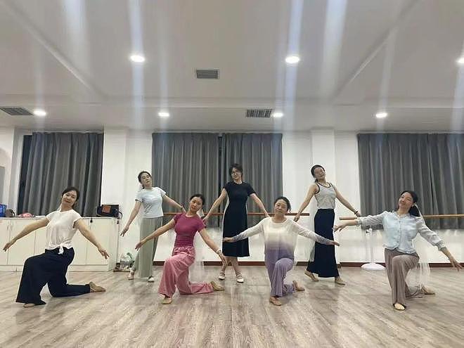 郑州一人才夜校开设“恋爱技巧课”，95后女生当老师，学生都是“同龄人”，边吐槽边学习（组图） - 5