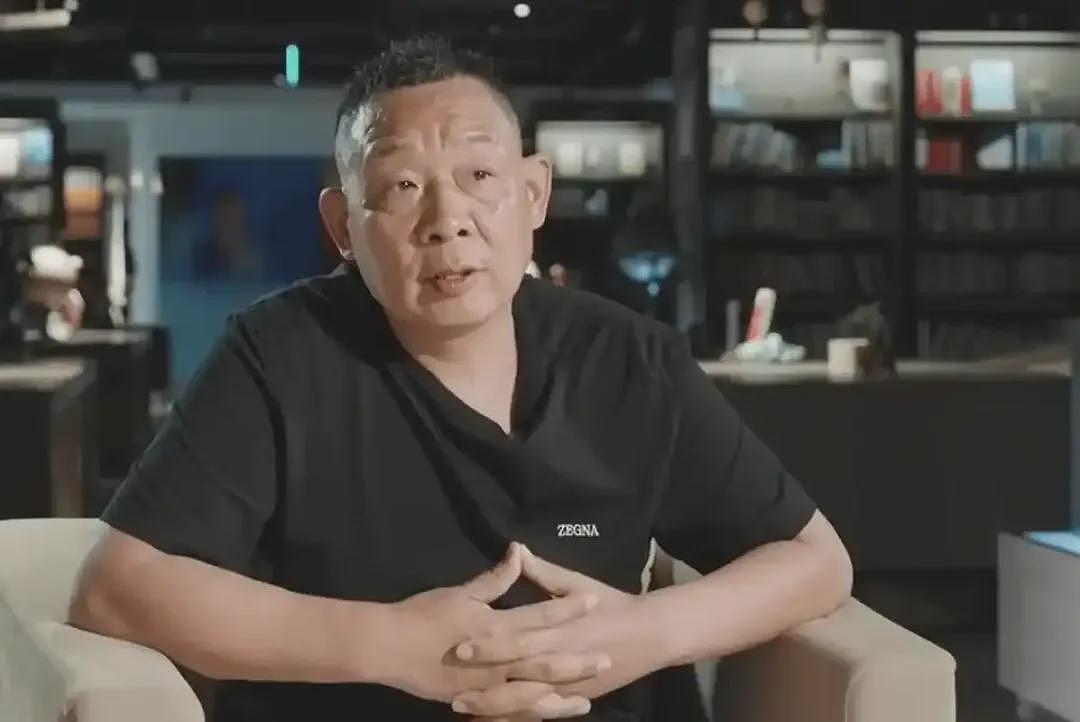胖东来官网被挤爆！招聘900人，保安保洁要求“不超25岁+本科”，到手月薪近9000元，45分钟全部报满，求职者：根本进不去 - 7