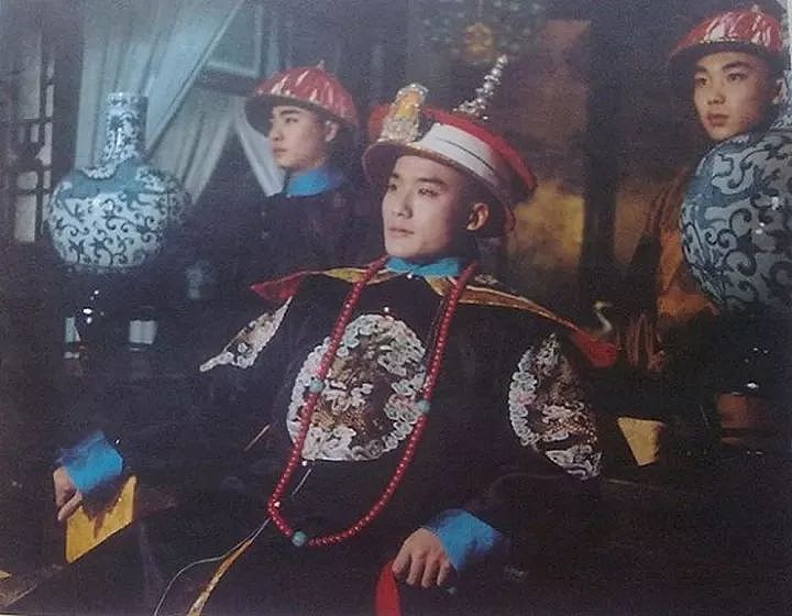 比成龙还能打,梁家辉的“年度最强反派”为何让人上头?(组图) - 5