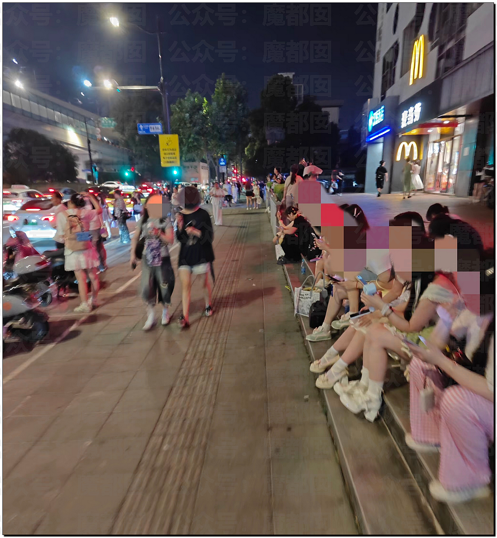 上海开过那么多演唱会，能让老百姓集体怨声载道还是头一次！（组图） - 76