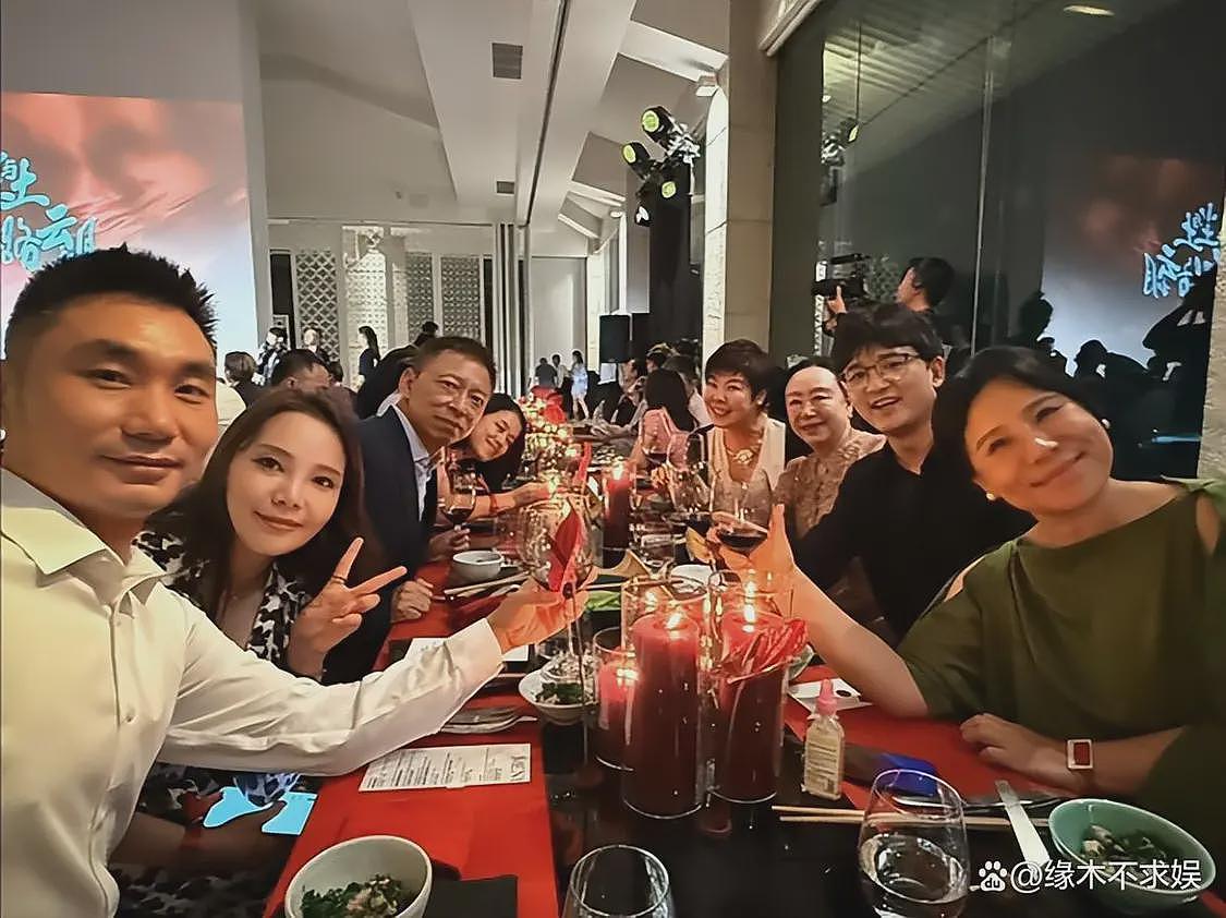 张丹红朋友圈曝光，婚礼上首谈家庭变故，回应为何3婚嫁给李国庆（组图） - 2