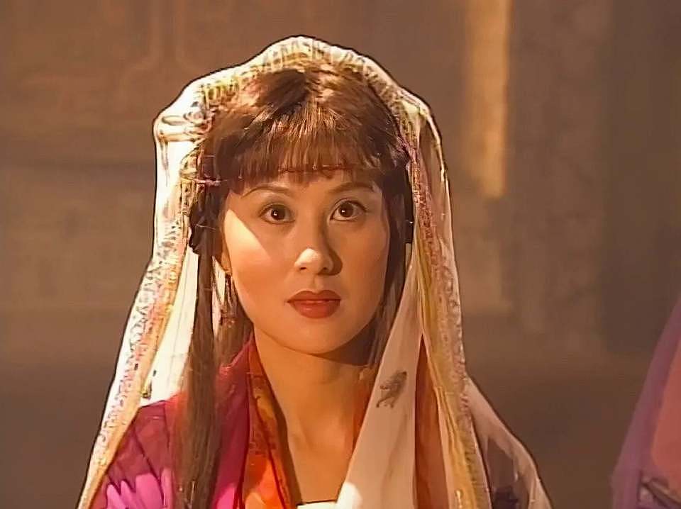 香港知名女星容貌大变，出席活动突然中途退场，患甲亢身体出问题（组图） - 6