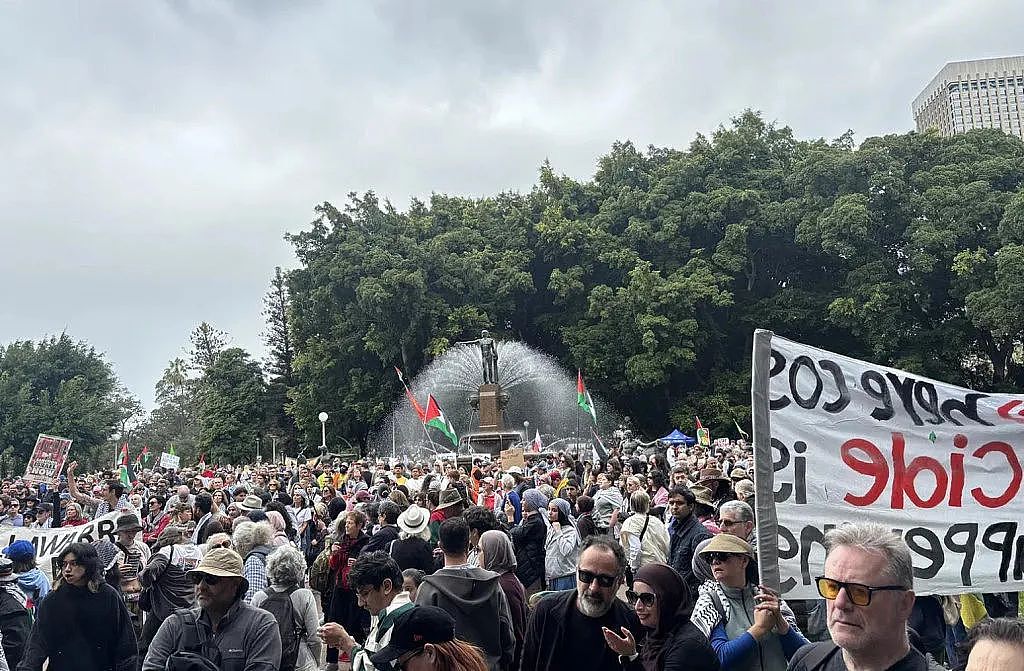 全澳大游行！数万人涌上布里斯班街头声援巴勒斯坦，CBD及周边区域陷入“瘫痪”（组图） - 7