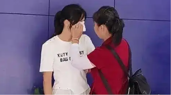 中国女子上网刷到“另一个自己”，比对DNA后痛哭（图） - 1